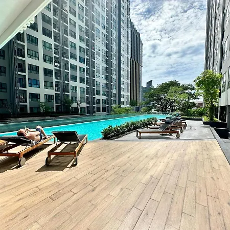 Central Pattaya Condo: Pool, Gym & Fast Wi-Fi Exterior photo