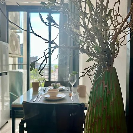 Central Pattaya Condo: Pool, Gym & Fast Wi-Fi Exterior photo