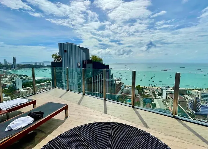 Best Location Condo With Swimming Pool, Gym, Sauna, Washing Mashine, Fast Internet In Central Of Pattaya