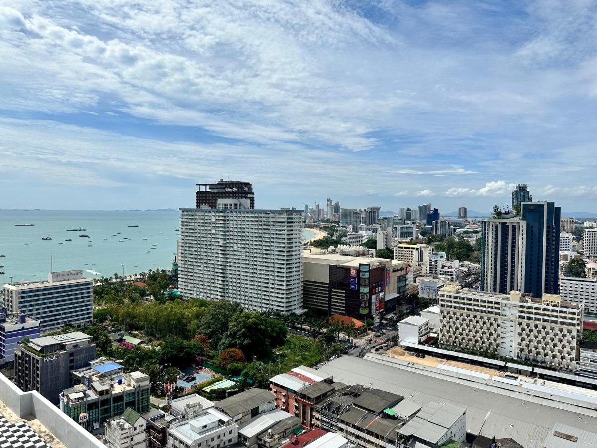Condo: Pool, Gym & Fast Wi-fi Pattaya