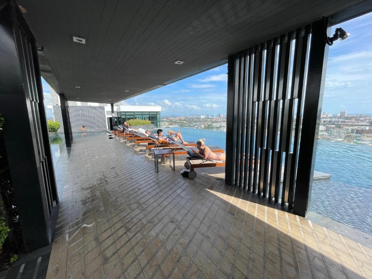 Condo: Pool, Gym & Fast Wi-fi Pattaya