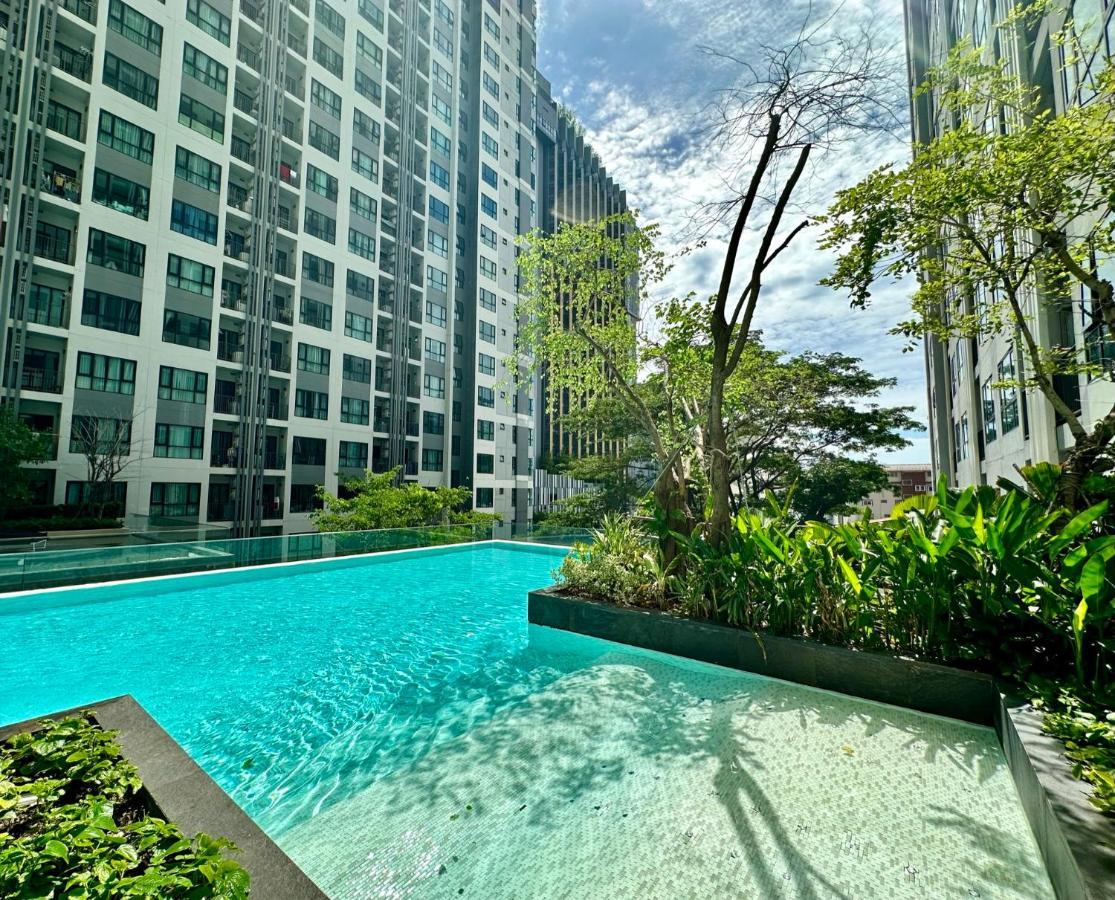 Condo: Pool, Gym & Fast Wi-fi Apartment Pattaya