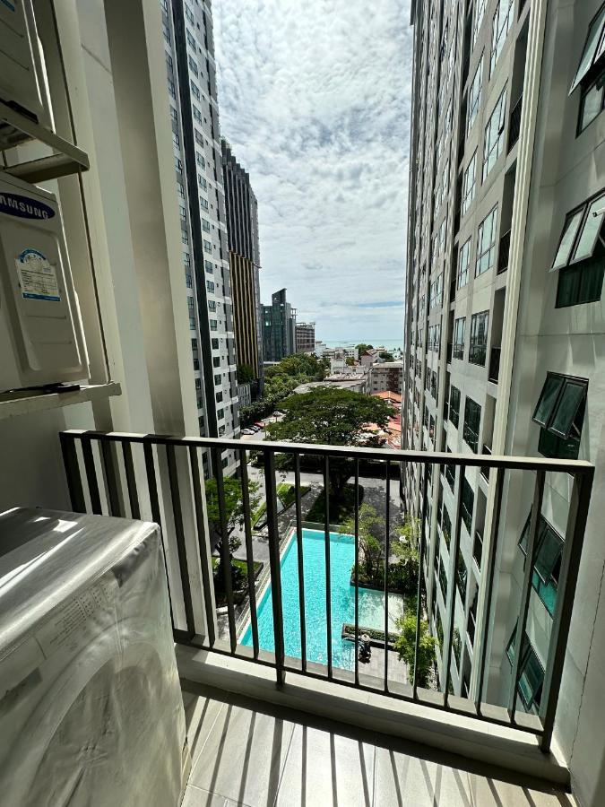 Condo: Pool, Gym & Fast Wi-fi *