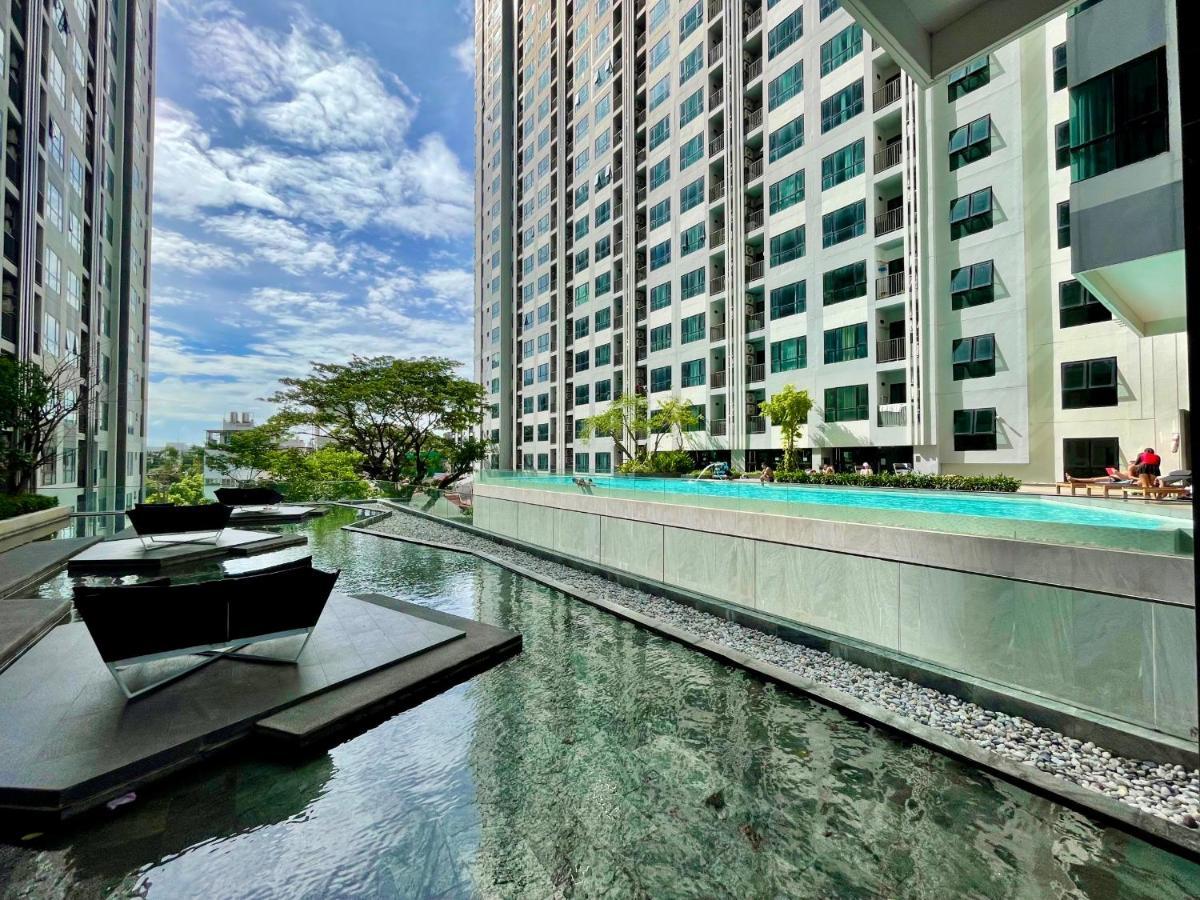 Condo: Pool, Gym & Fast Wi-fi Apartment Pattaya