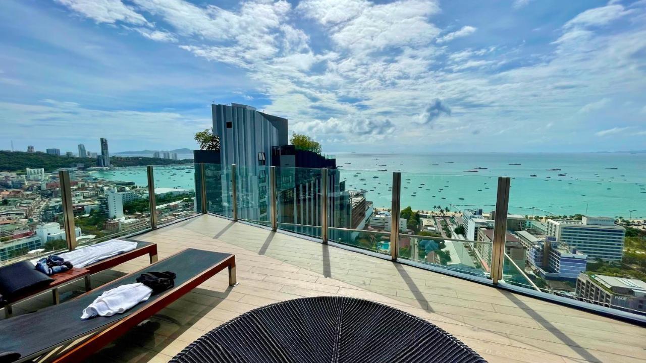 Condo: Pool, Gym & Fast Wi-fi Apartment